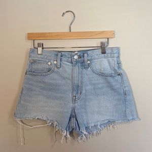 Madewell Relaxed Denim Shorts in Essen Wash